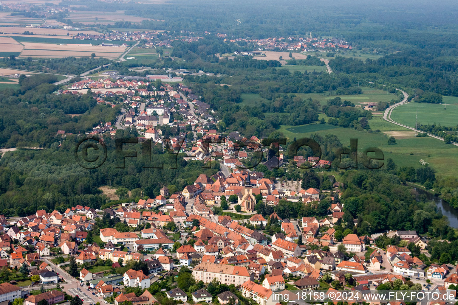 Vue oblique de Lauterbourg dans le département Bas Rhin, France