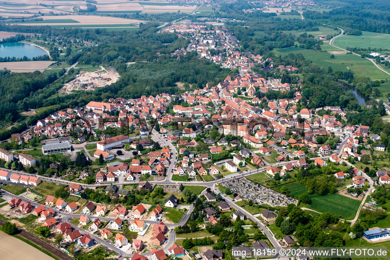 Lauterbourg dans le département Bas Rhin, France d'en haut