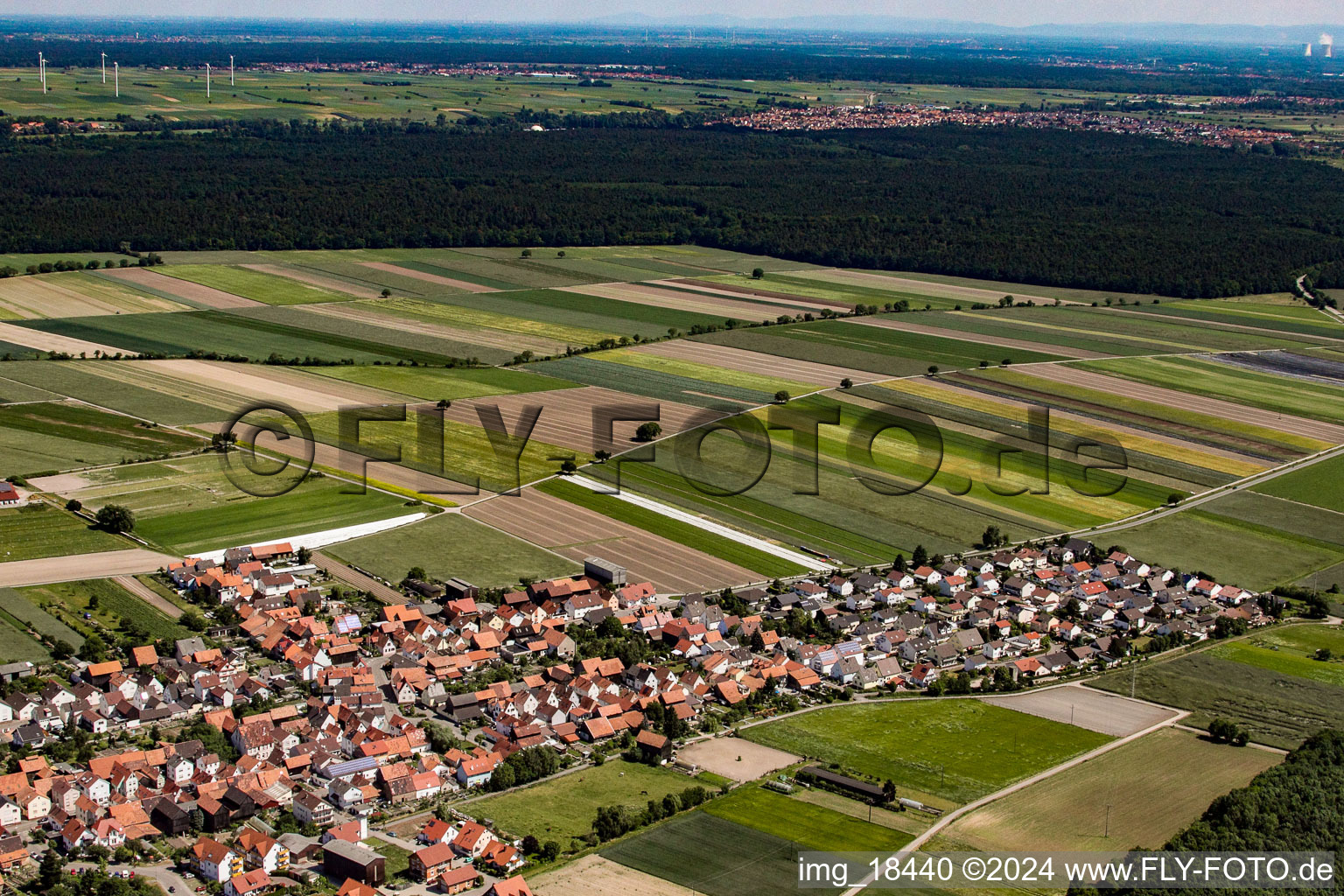 Hatzenbühl dans le département Rhénanie-Palatinat, Allemagne d'un drone