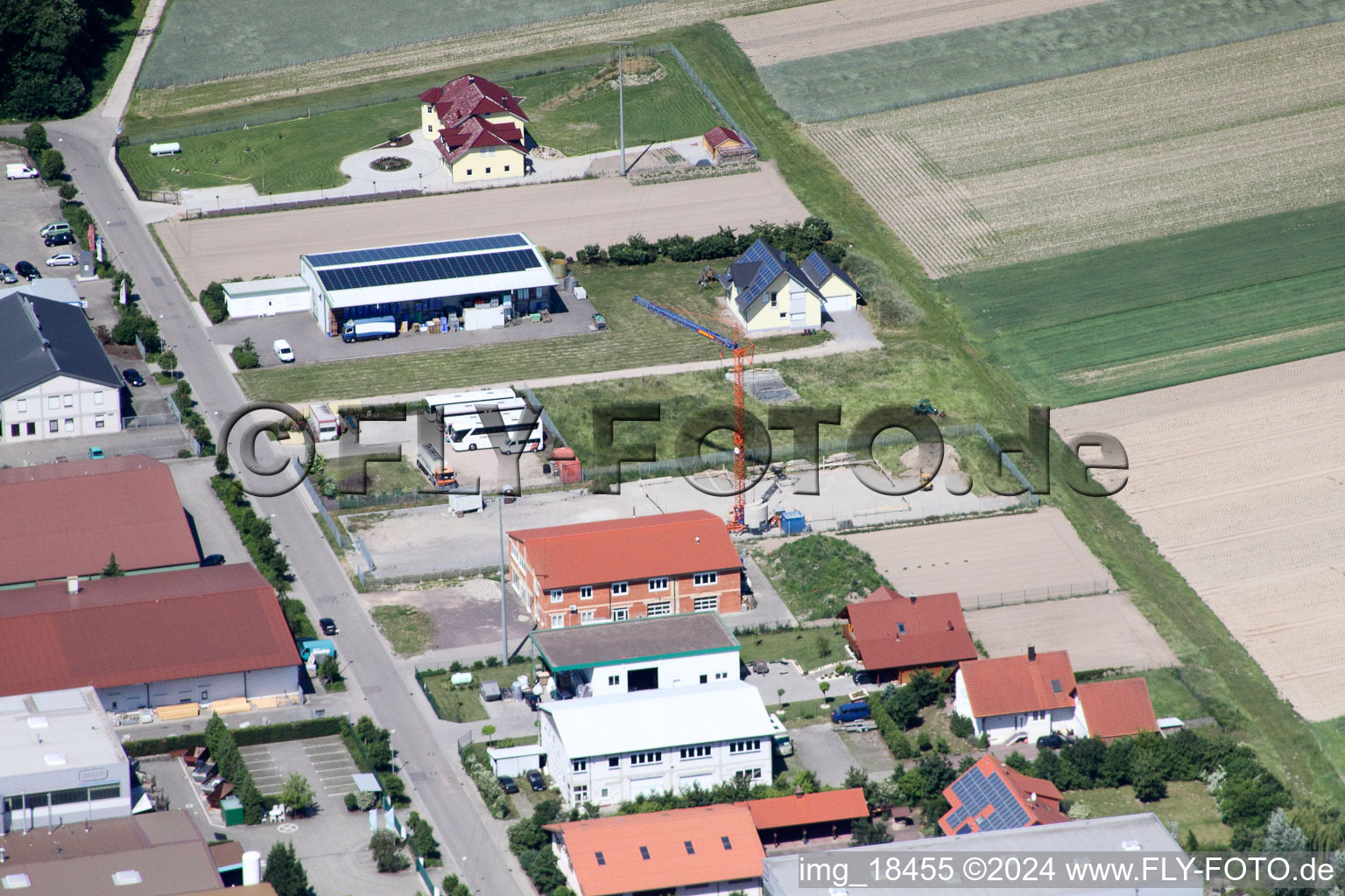 Hatzenbühl dans le département Rhénanie-Palatinat, Allemagne d'un drone