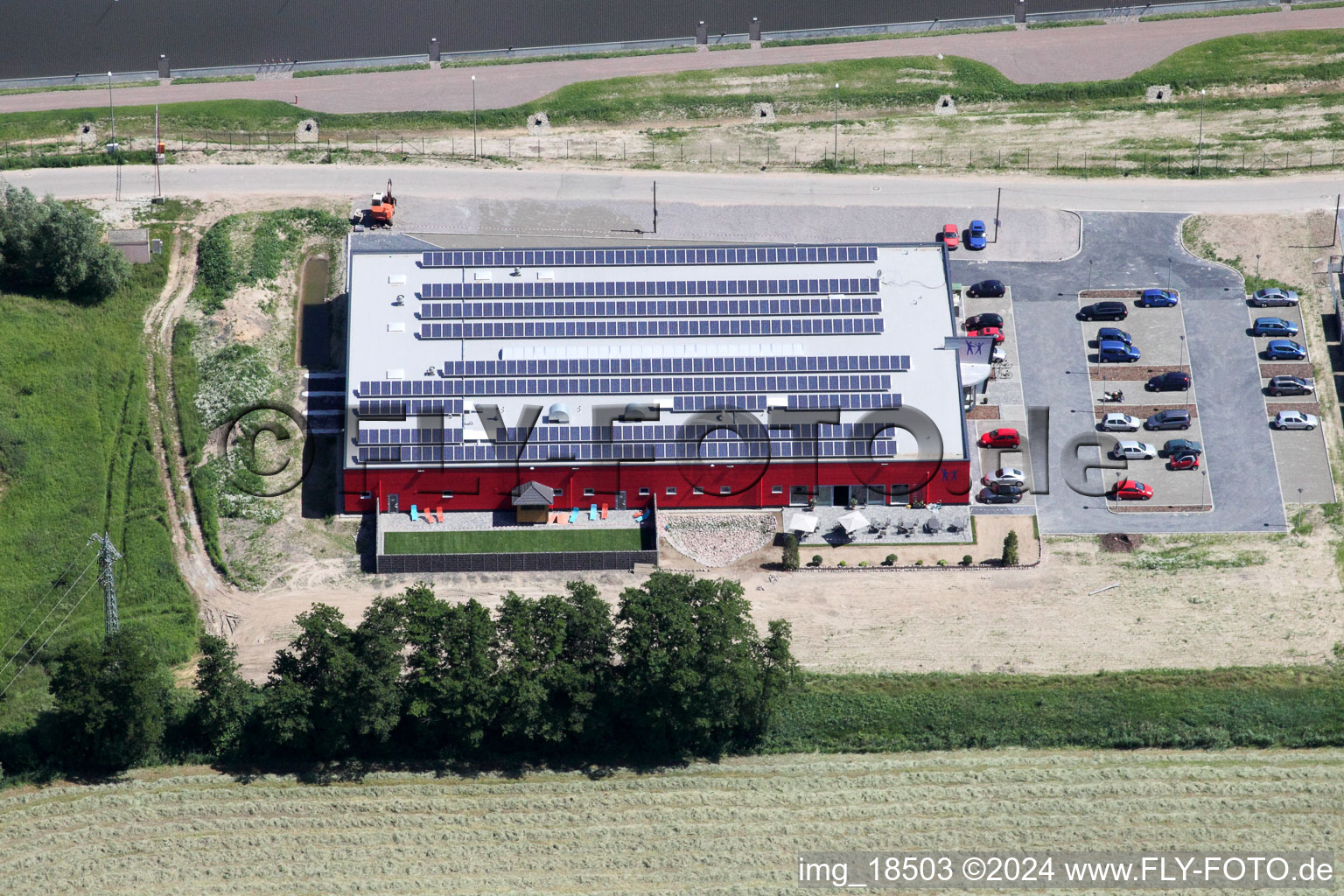 Vue aérienne de Univers de remise en forme de Bienwald à le quartier Minderslachen in Kandel dans le département Rhénanie-Palatinat, Allemagne