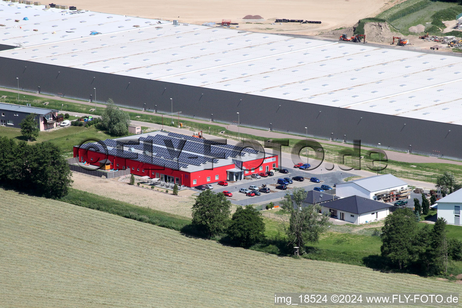 Univers de remise en forme de Bienwald à le quartier Minderslachen in Kandel dans le département Rhénanie-Palatinat, Allemagne depuis l'avion