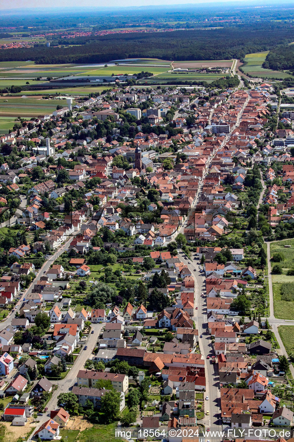 Enregistrement par drone de Sarrestr à Kandel dans le département Rhénanie-Palatinat, Allemagne