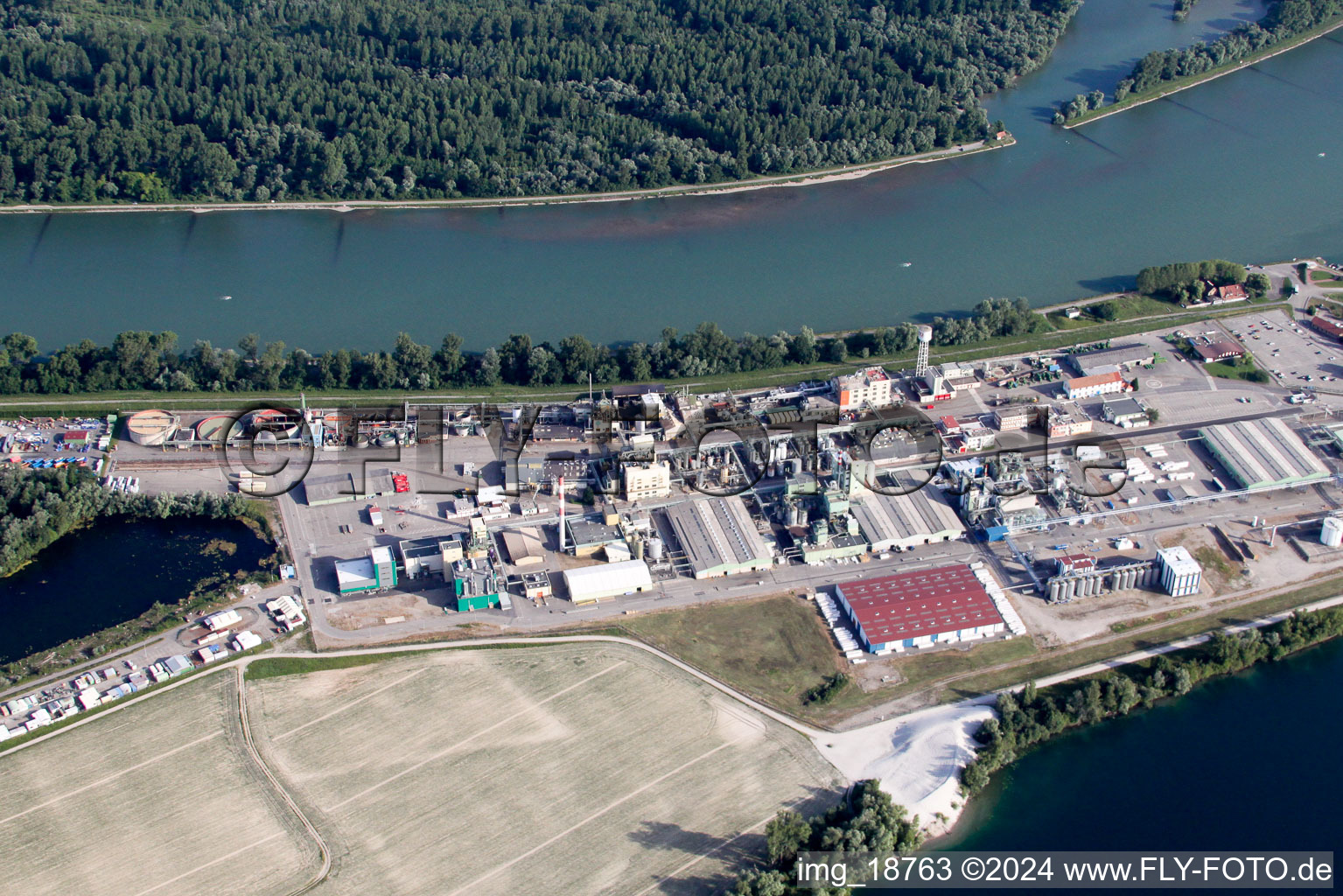 Photographie aérienne de Rohm & Haas à Lauterbourg dans le département Bas Rhin, France