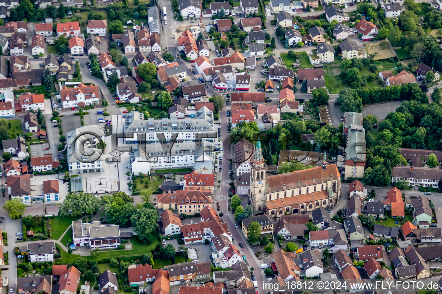 Photographie aérienne de Administration communale, St. Vinzenz, Hauptstr à Sinzheim dans le département Bade-Wurtemberg, Allemagne