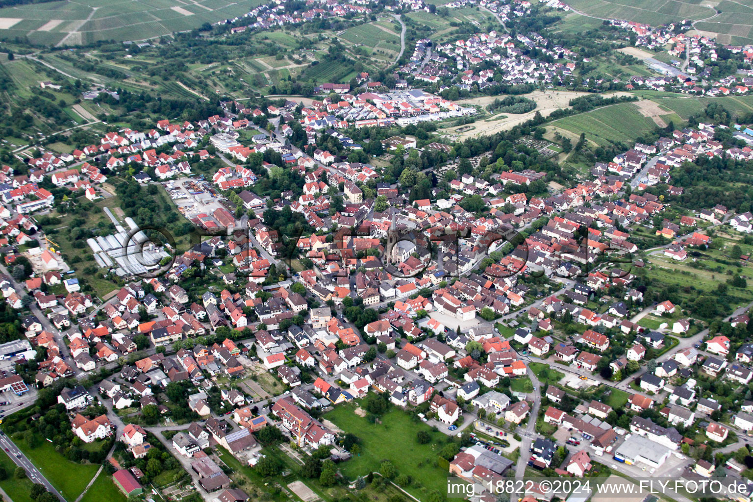 Vue aérienne de Du sud-ouest à le quartier Steinbach in Baden-Baden dans le département Bade-Wurtemberg, Allemagne