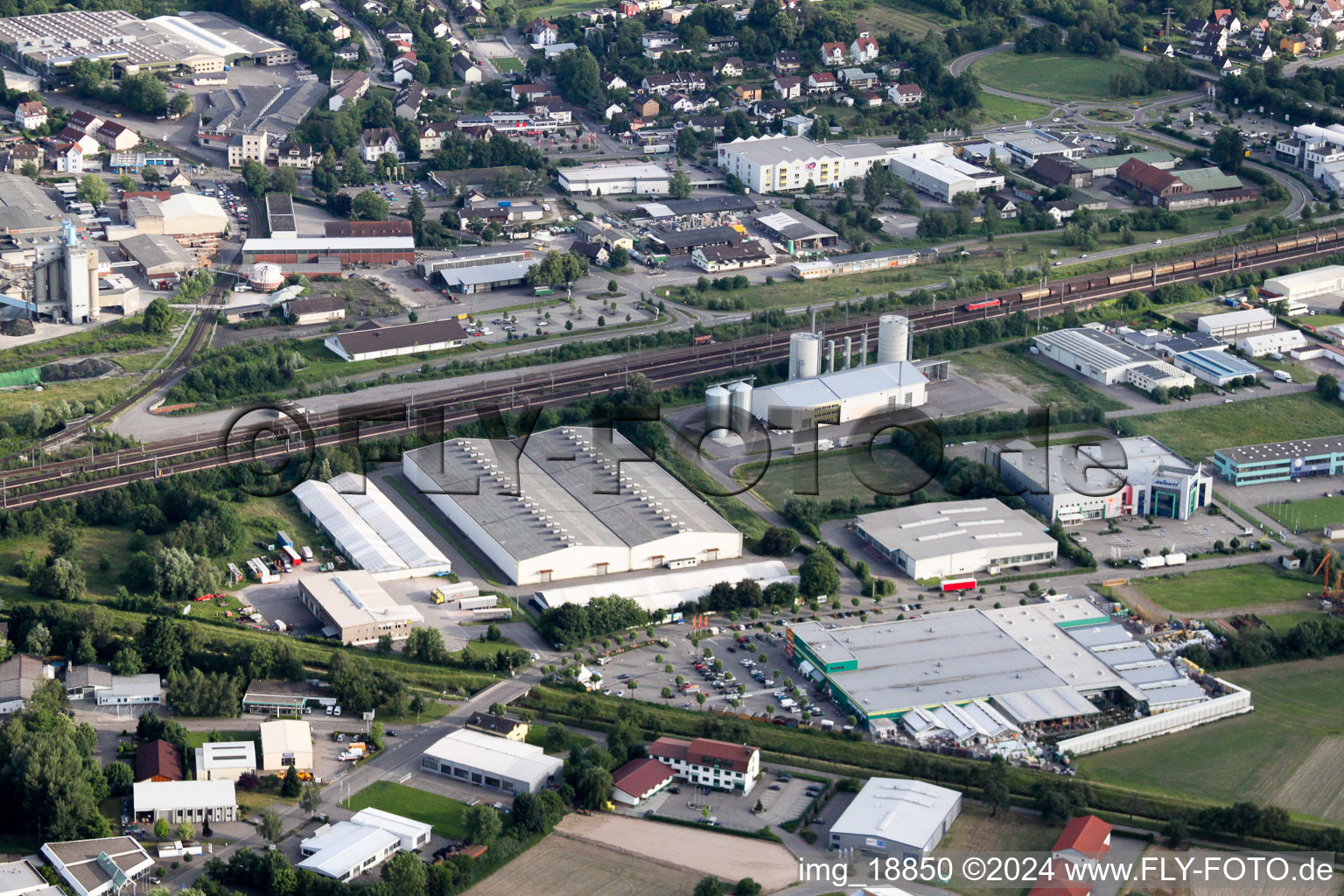 Vue aérienne de Zone industrielle Franz-John-Strasse à Achern dans le département Bade-Wurtemberg, Allemagne