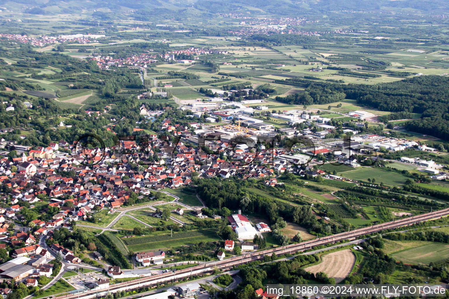 Renchen dans le département Bade-Wurtemberg, Allemagne hors des airs