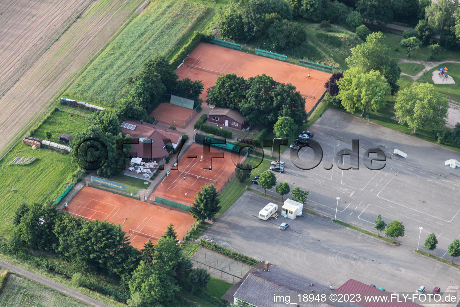 Vue aérienne de Tennis à le quartier Urloffen in Appenweier dans le département Bade-Wurtemberg, Allemagne