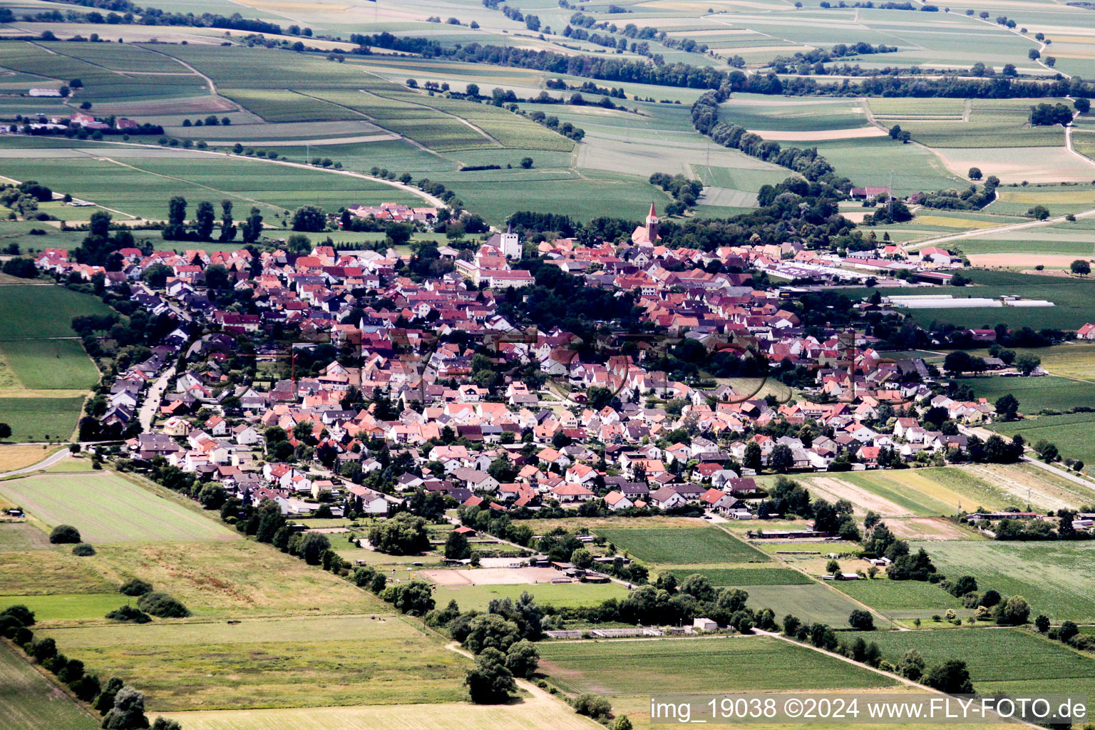 Image drone de Minfeld dans le département Rhénanie-Palatinat, Allemagne