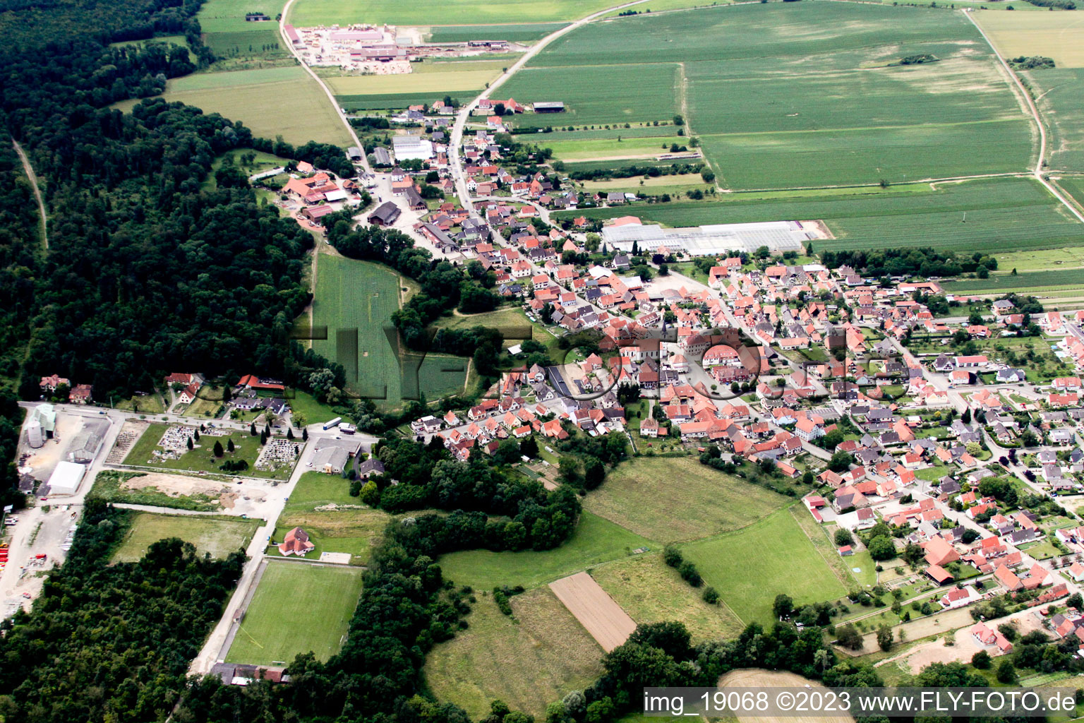 Image drone de Niederrœdern dans le département Bas Rhin, France