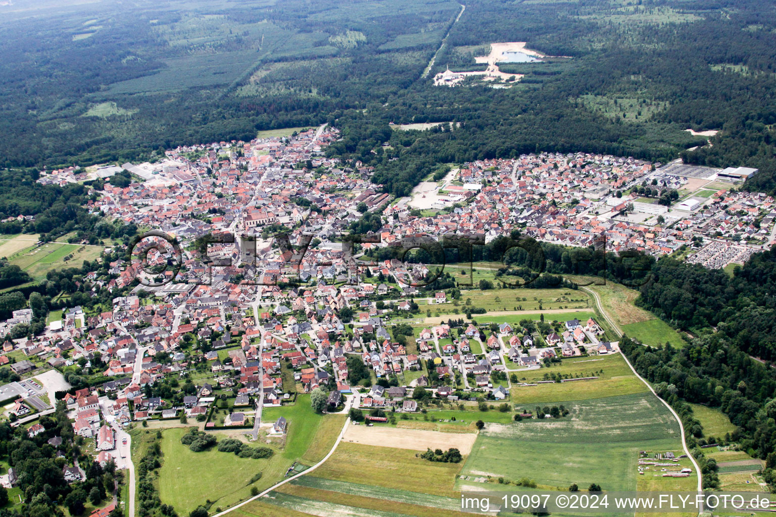 Soufflenheim dans le département Bas Rhin, France d'en haut