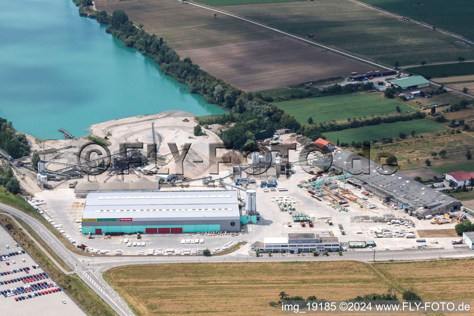 Photographie aérienne de Heidelberger Sand und Kies GmbH - travaux de gravier Waghäusel à le quartier Wiesental in Waghäusel dans le département Bade-Wurtemberg, Allemagne