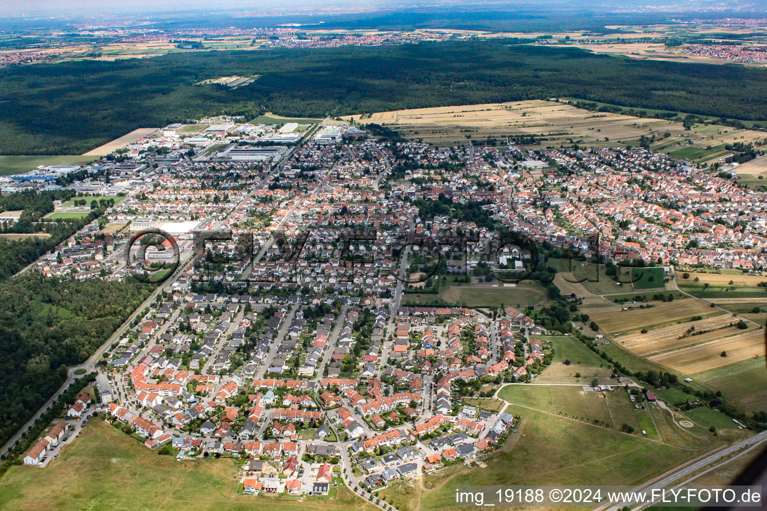 Quartier Kirrlach in Waghäusel dans le département Bade-Wurtemberg, Allemagne d'en haut