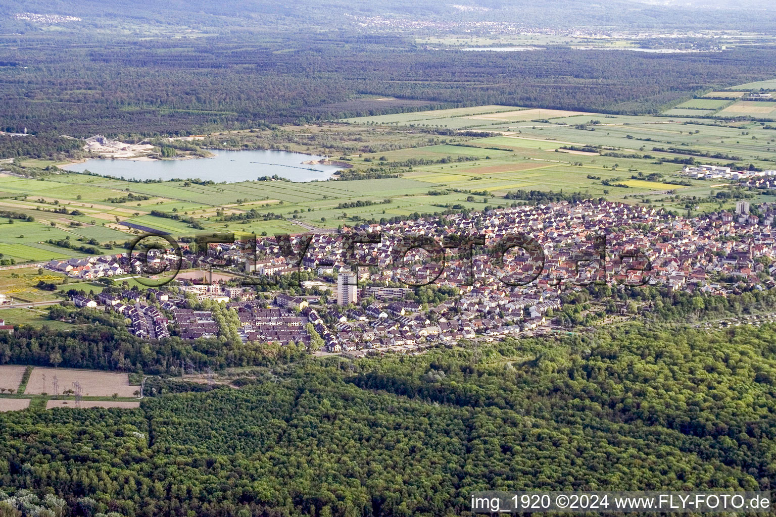 Quartier Forchheim in Rheinstetten dans le département Bade-Wurtemberg, Allemagne vue d'en haut