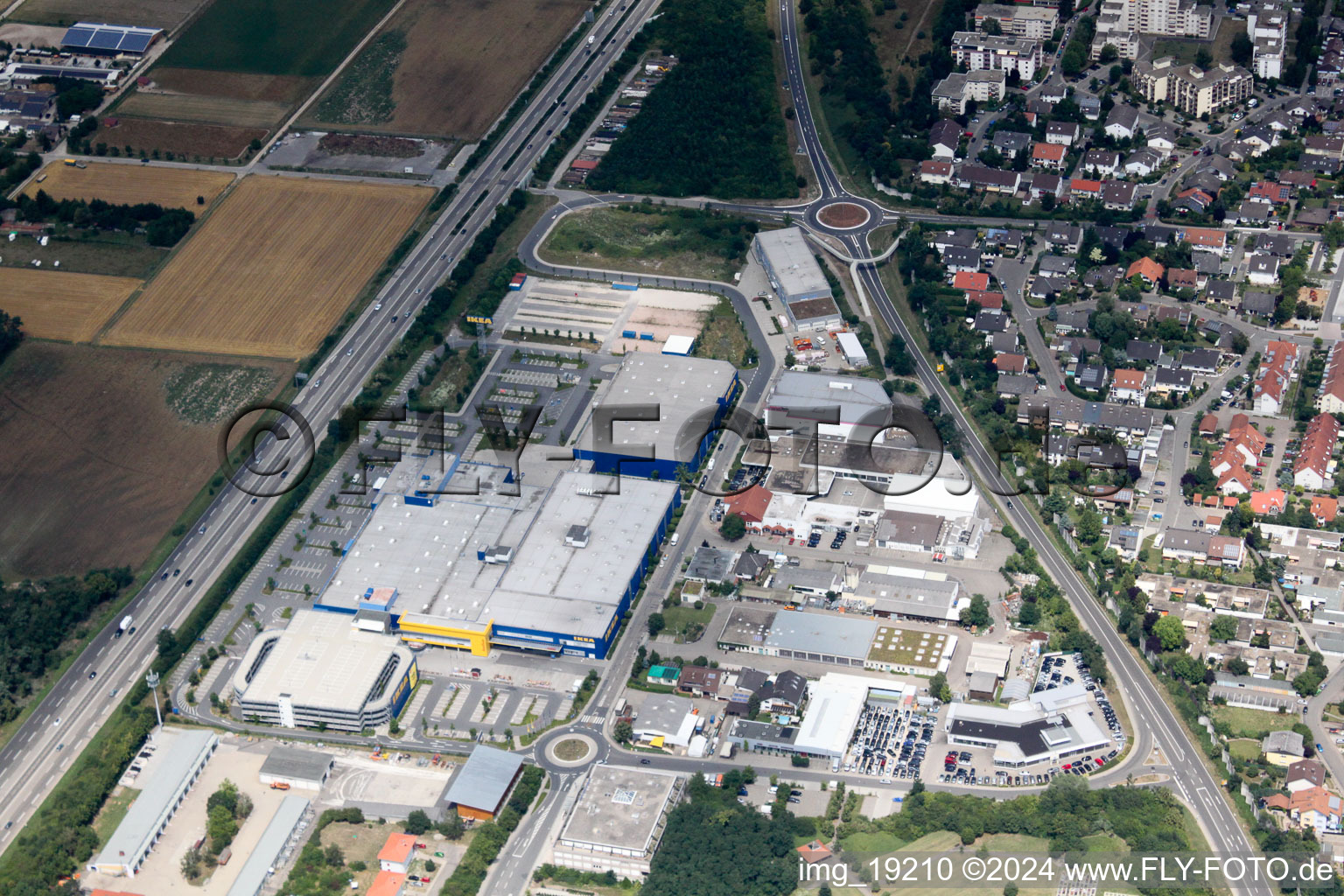 Photographie aérienne de Zone commerciale à Walldorf dans le département Bade-Wurtemberg, Allemagne