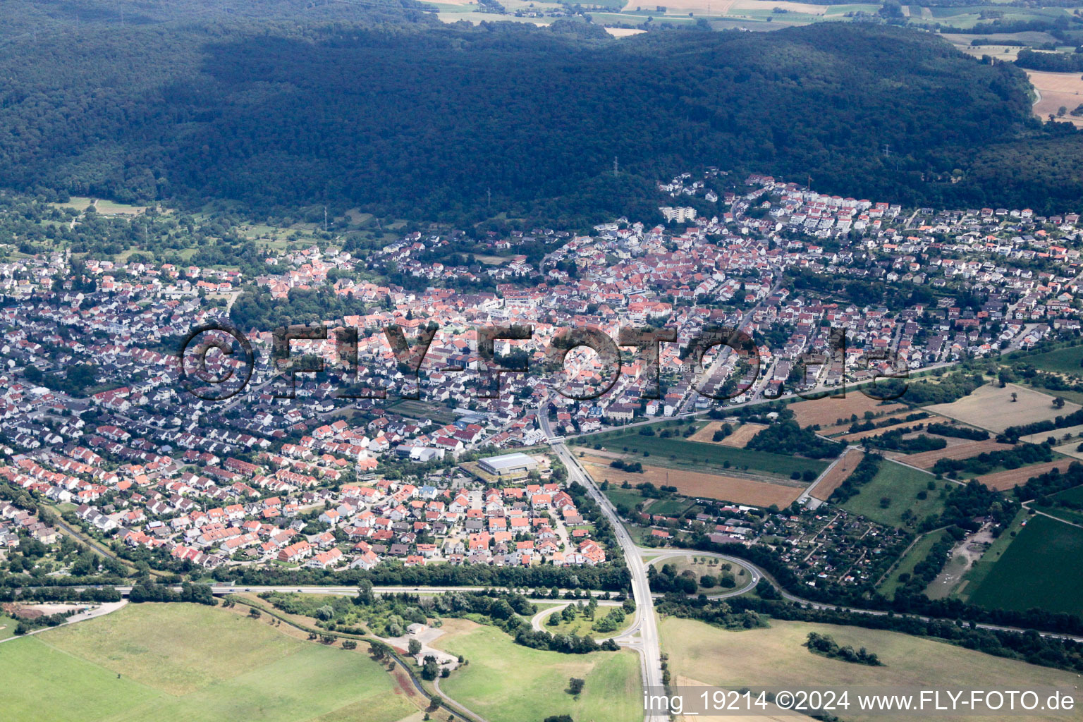 Vue aérienne de De l'ouest à Nußloch dans le département Bade-Wurtemberg, Allemagne