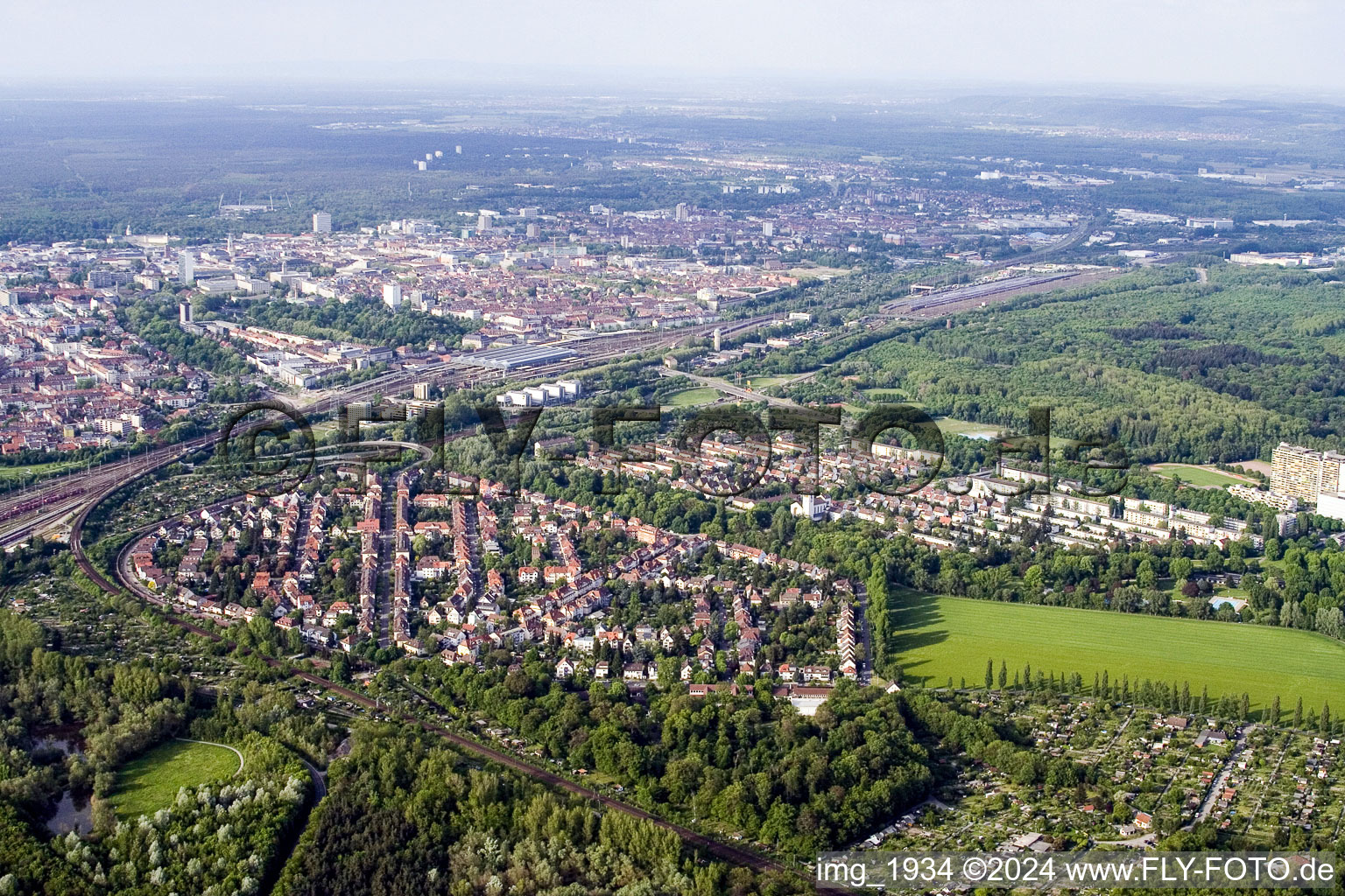 Quartier Beiertheim-Bulach in Karlsruhe dans le département Bade-Wurtemberg, Allemagne hors des airs