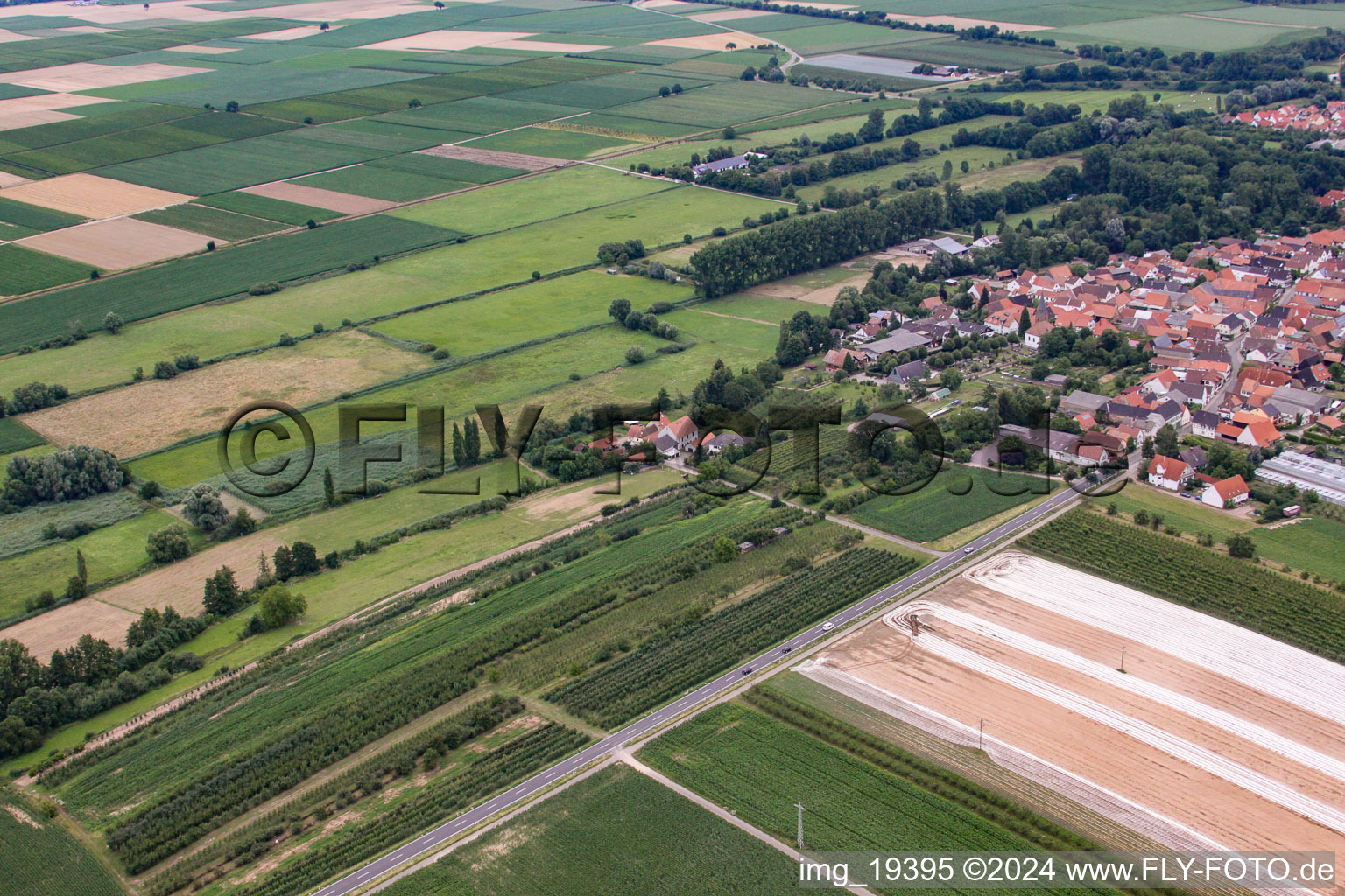 Photographie aérienne de Winden dans le département Rhénanie-Palatinat, Allemagne