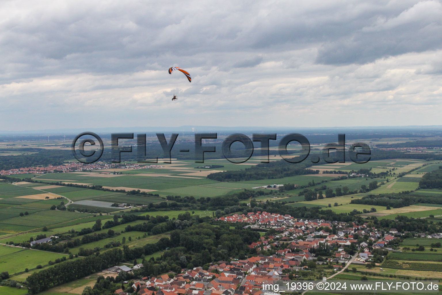 Vue oblique de Winden dans le département Rhénanie-Palatinat, Allemagne