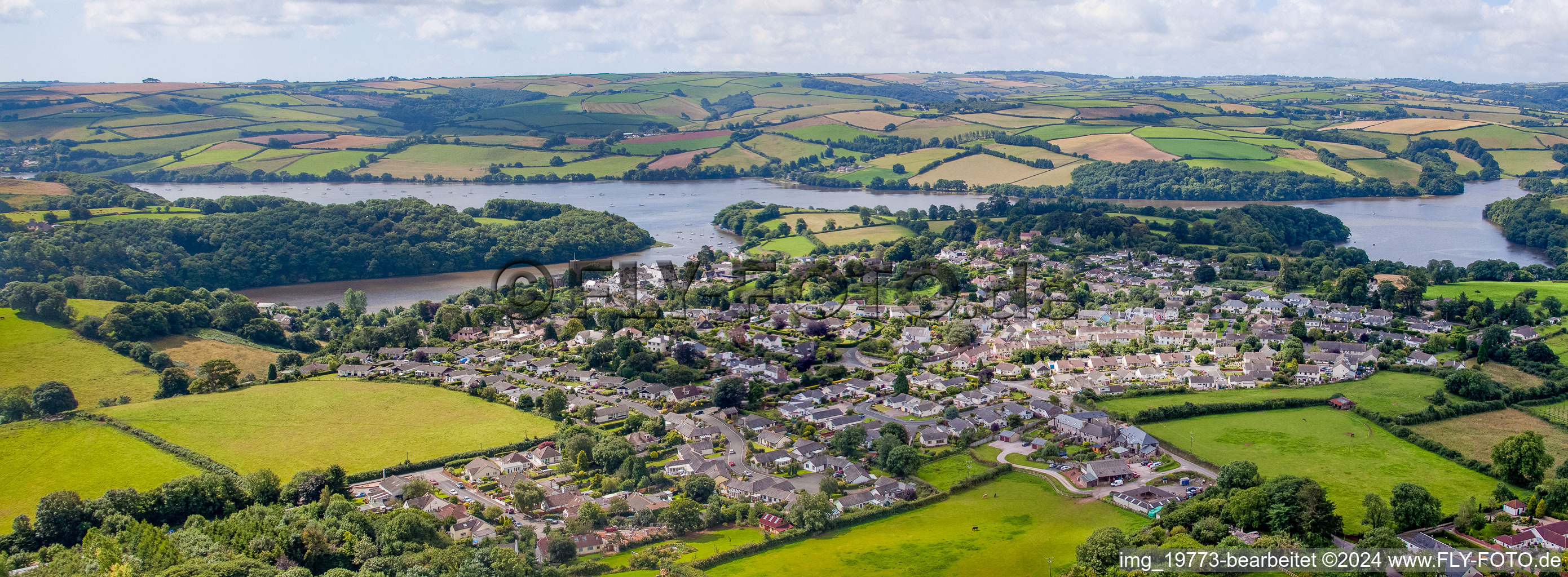 Vue aérienne de Superficies des berges de la rivière Dart en Stoke Gabriel à le quartier Stoke Gabriel in Totnes dans le département Angleterre, Vereinigtes Königreich