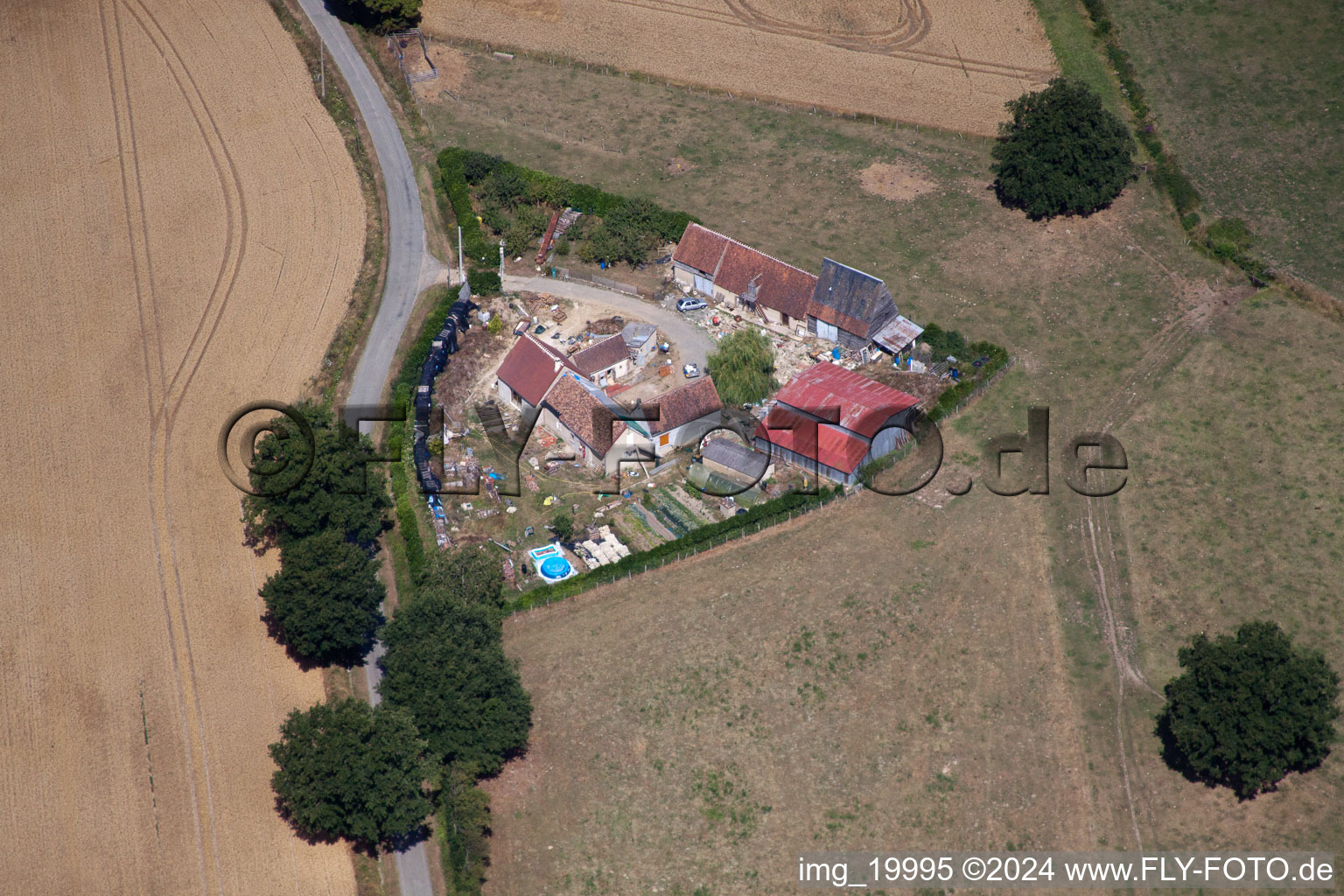 Vue aérienne de Melleray dans le département Sarthe, France