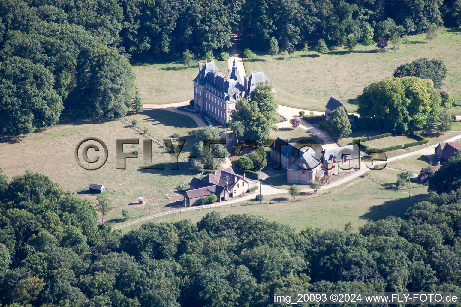 Lavaré dans le département Sarthe, France d'en haut