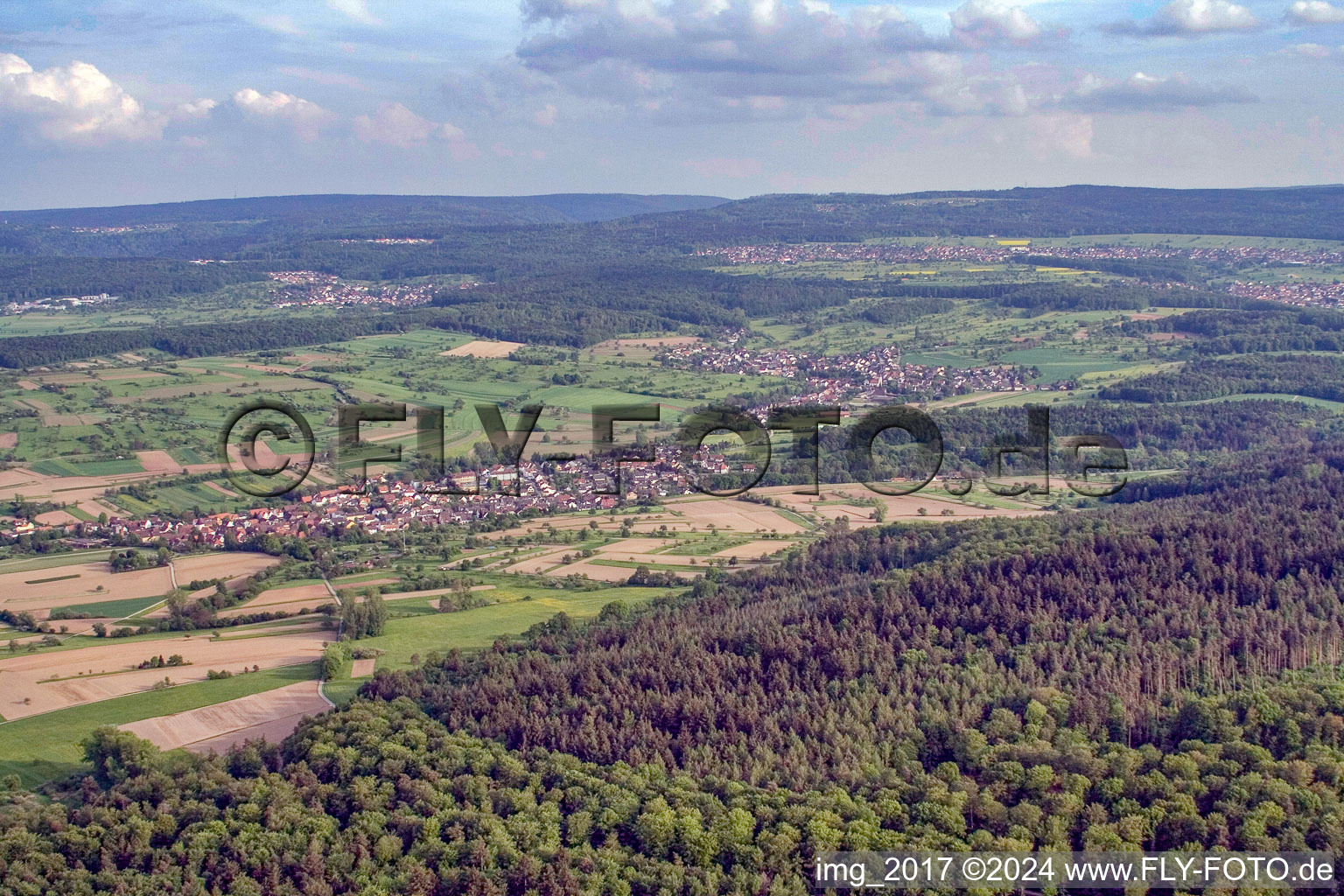 Vue aérienne de Keltern dans le département Bade-Wurtemberg, Allemagne