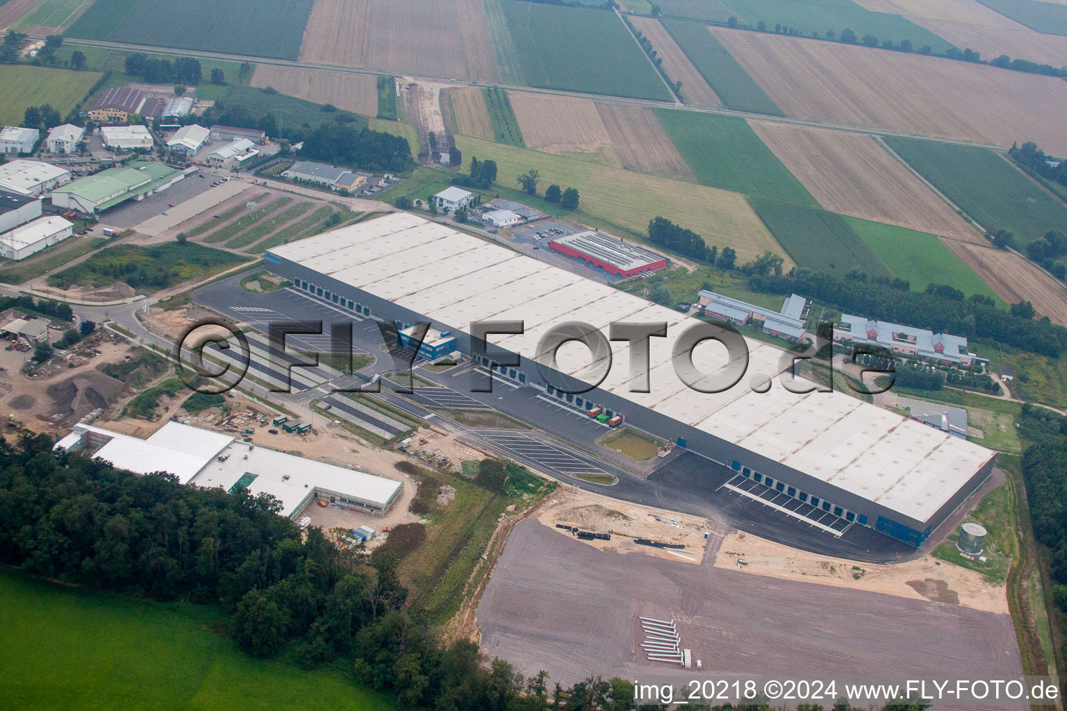 Vue aérienne de Zone commerciale Horst, Centre Logistique Random à le quartier Minderslachen in Kandel dans le département Rhénanie-Palatinat, Allemagne