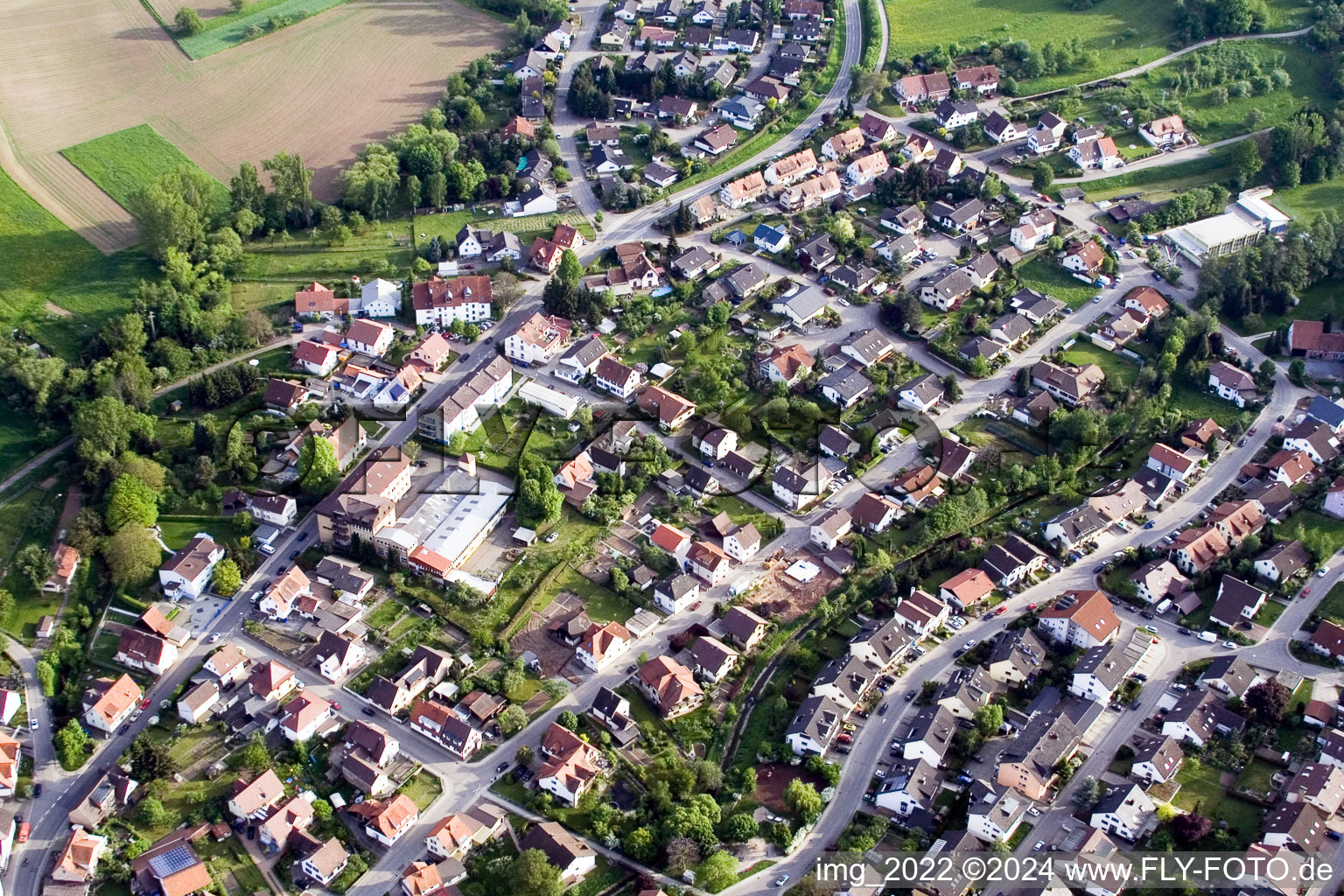 Vue oblique de Quartier Weiler in Keltern dans le département Bade-Wurtemberg, Allemagne