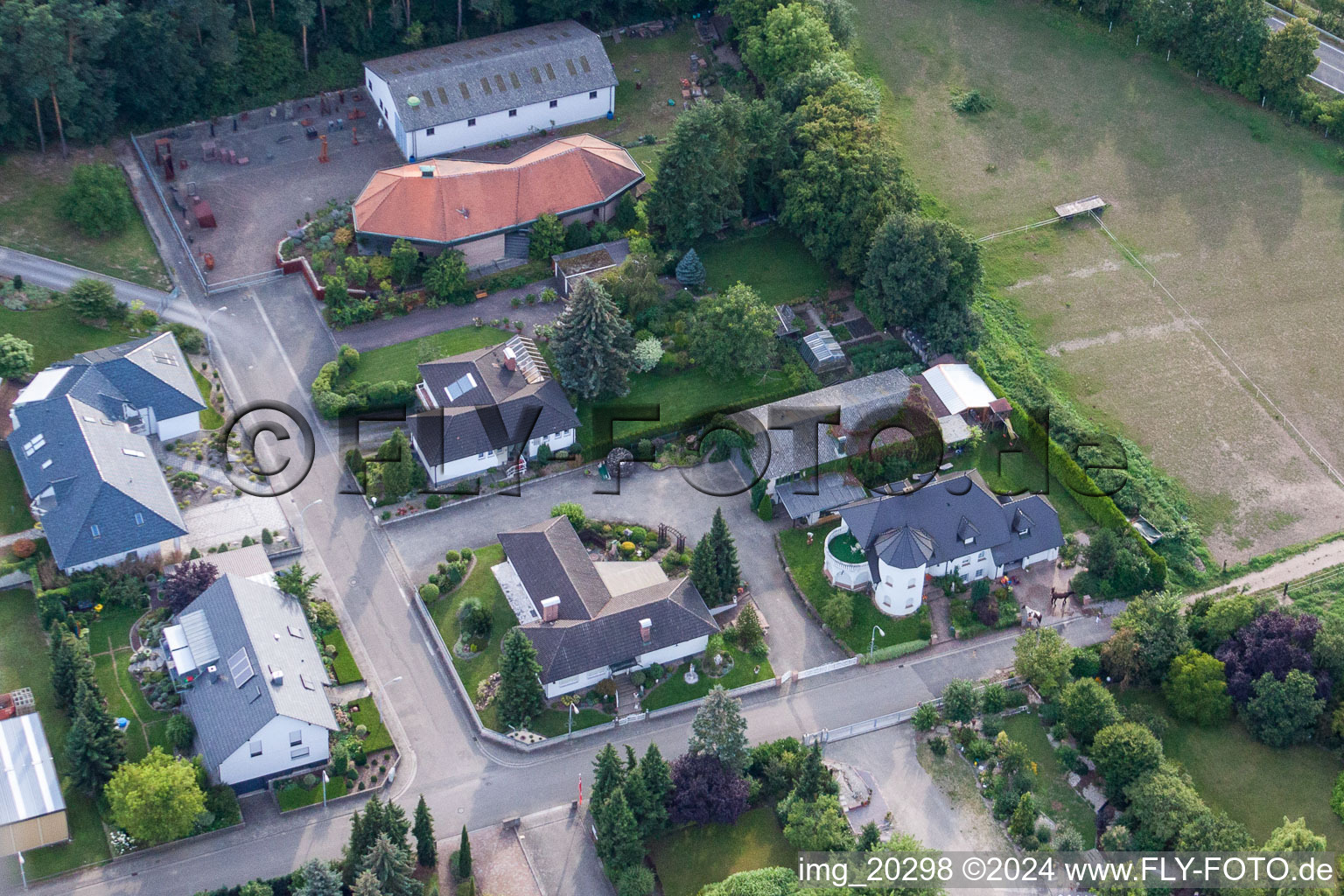 Industriestraße Bauernwaldstr à Rheinzabern dans le département Rhénanie-Palatinat, Allemagne hors des airs