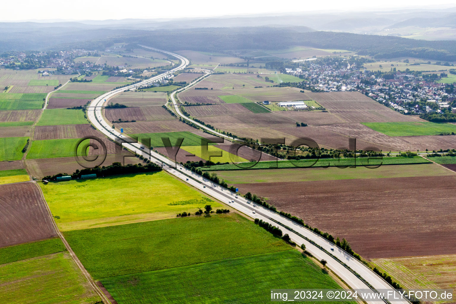 Vue aérienne de Tracé autoroutier du BAB A6 à Hettenleidelheim dans le département Rhénanie-Palatinat, Allemagne