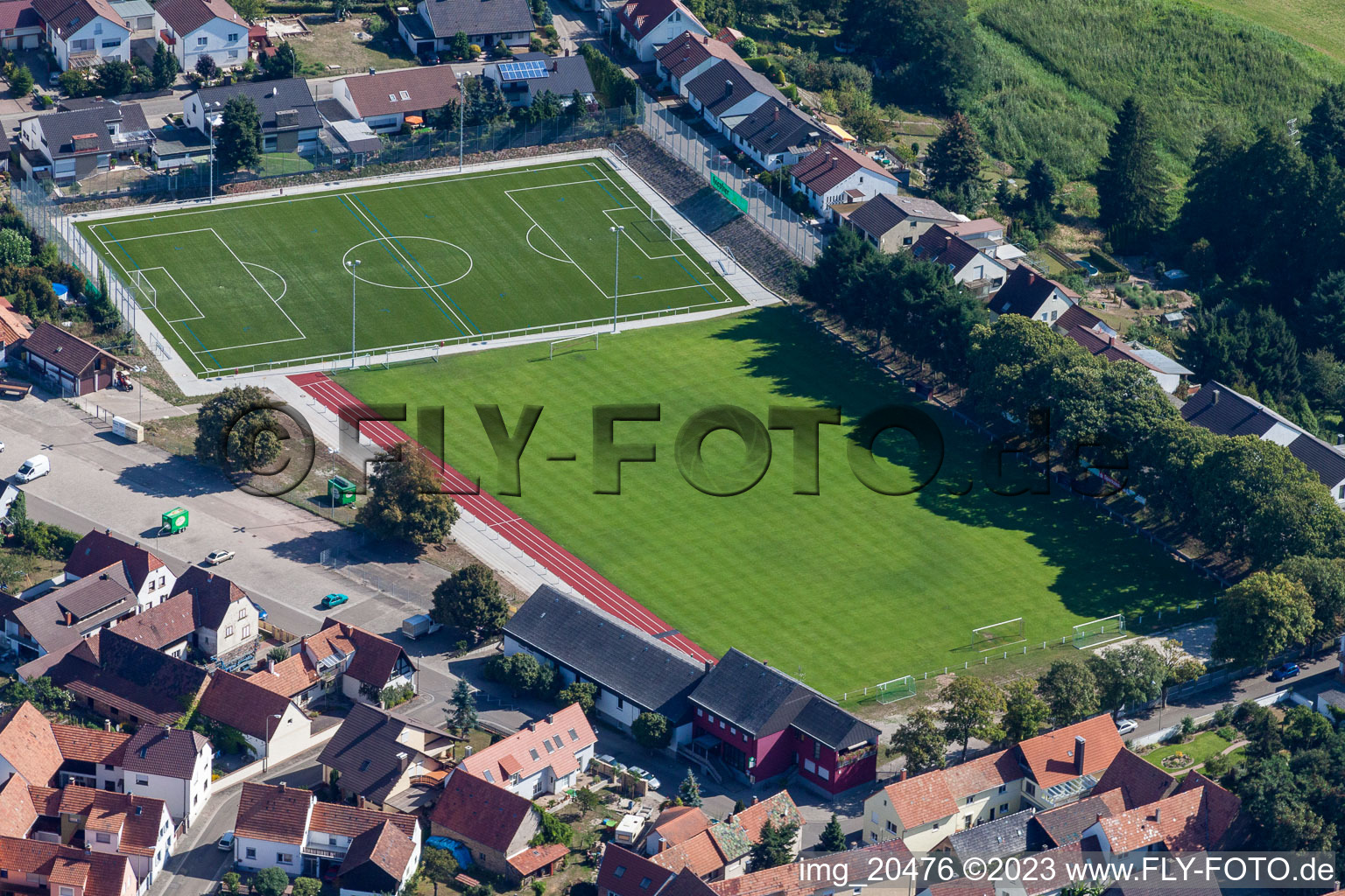 Vue aérienne de Terrain de sport à Jockgrim dans le département Rhénanie-Palatinat, Allemagne