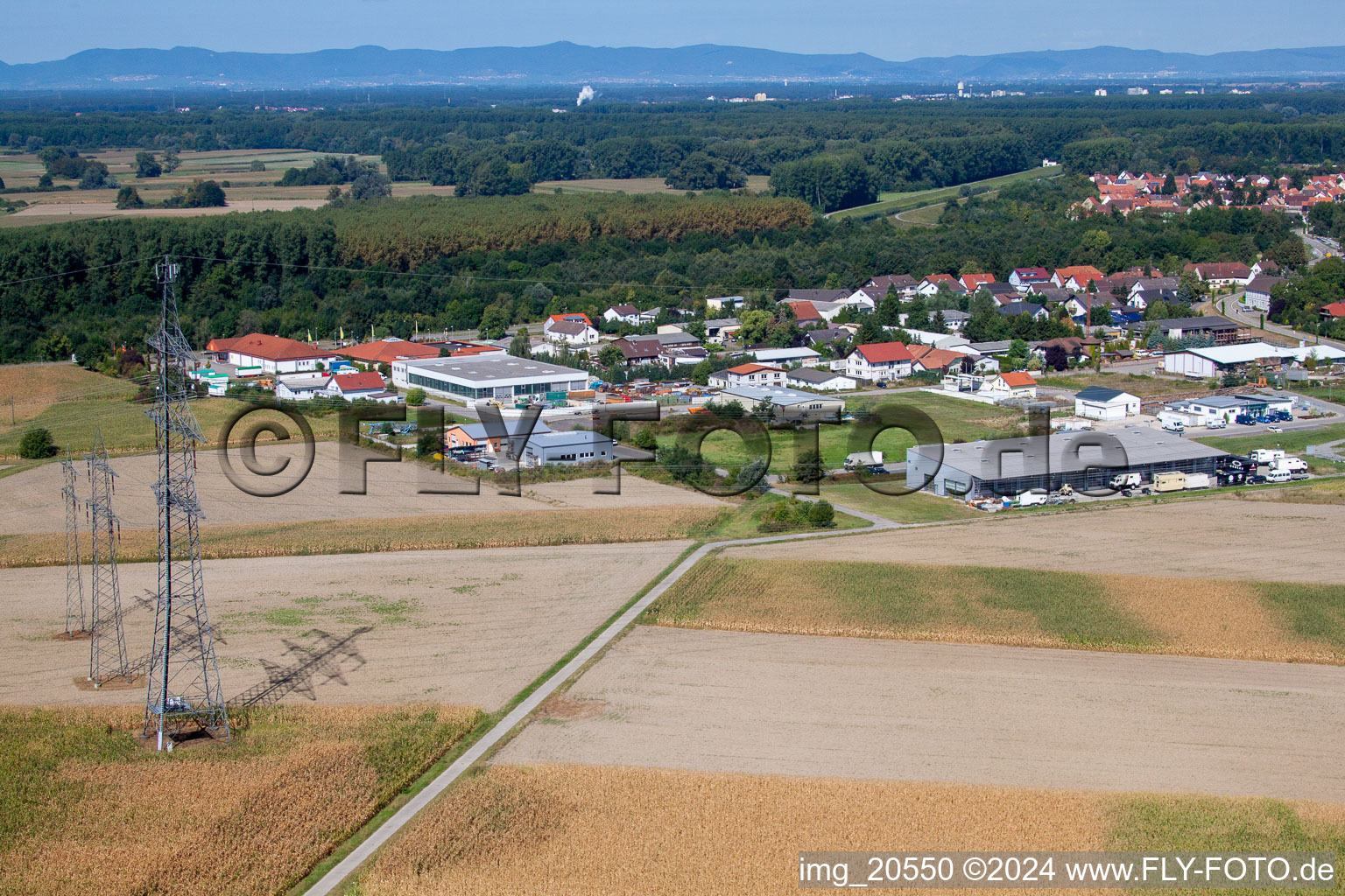 Photographie aérienne de Anneau commercial de zone commerciale à le quartier Rußheim in Dettenheim dans le département Bade-Wurtemberg, Allemagne