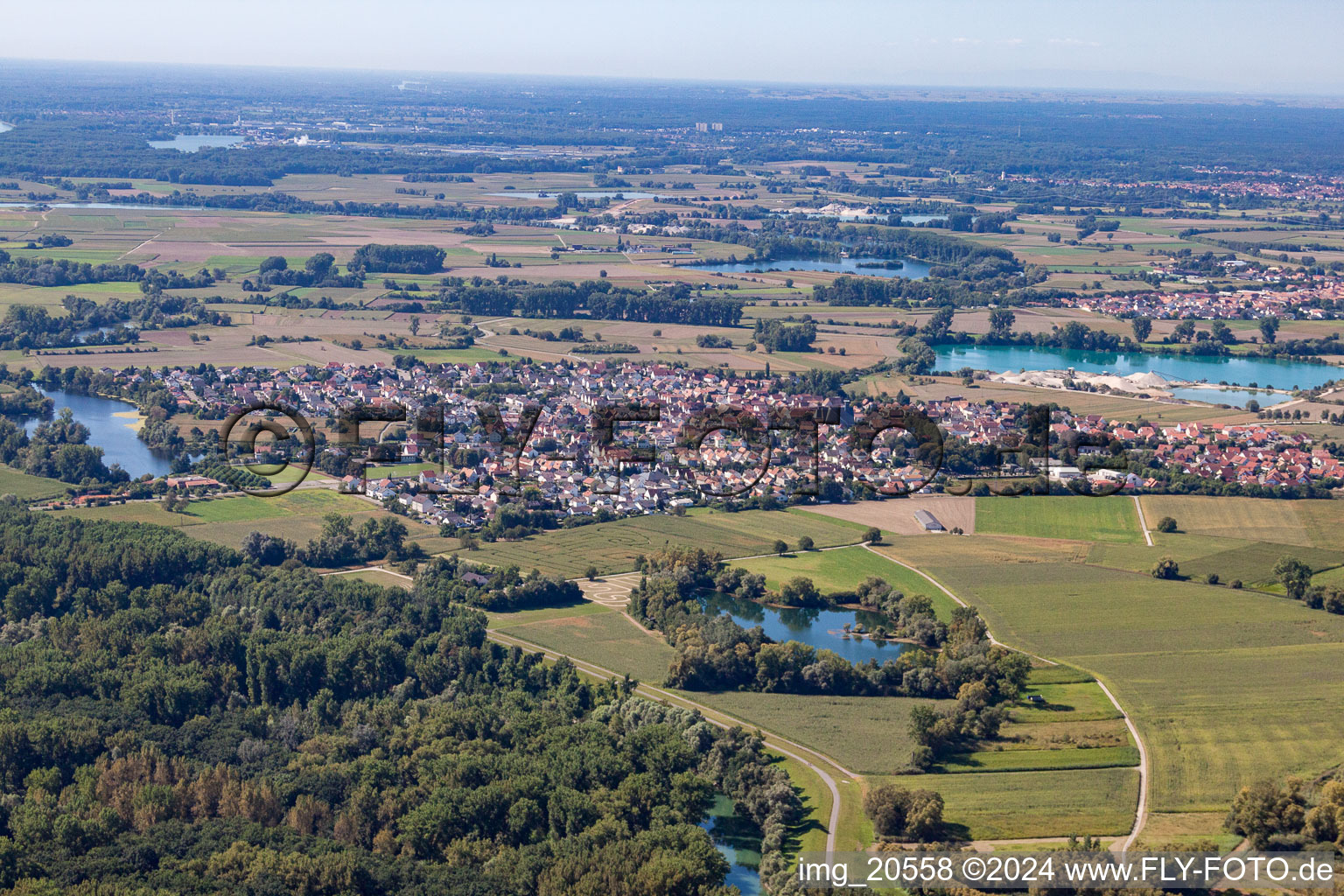 Leimersheim dans le département Rhénanie-Palatinat, Allemagne hors des airs