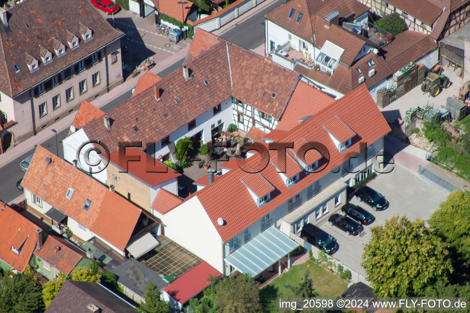 Vue aérienne de De l'Hôtel zum Rössel à Kandel dans le département Rhénanie-Palatinat, Allemagne