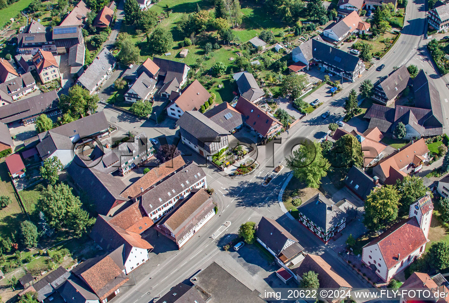 Vue aérienne de Vue sur le village à le quartier Bodersweier in Kehl dans le département Bade-Wurtemberg, Allemagne