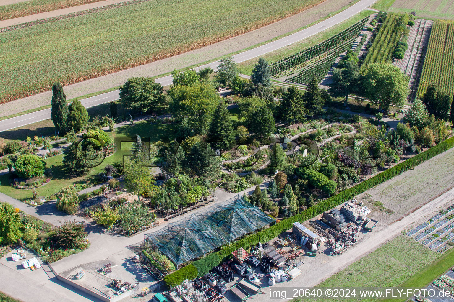 Temps de jardin noir à le quartier Bodersweier in Kehl dans le département Bade-Wurtemberg, Allemagne depuis l'avion