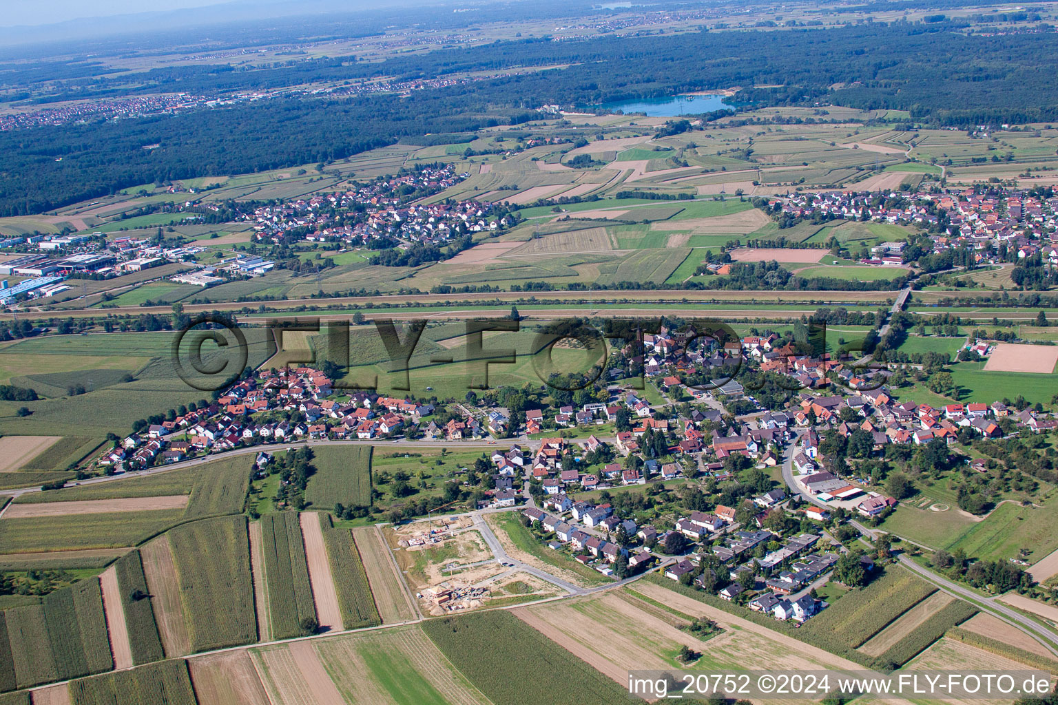 Vue aérienne de Quartier Bühl in Offenburg dans le département Bade-Wurtemberg, Allemagne