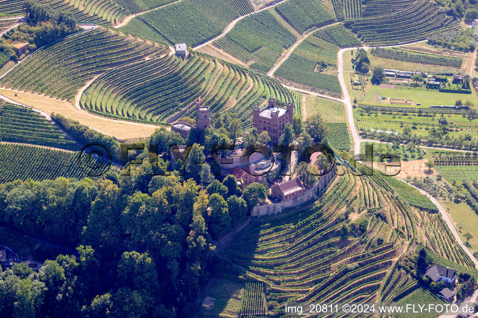 Vue aérienne de Château de l'Auberge de Jeunesse Ortenberg à Ortenberg dans le département Bade-Wurtemberg, Allemagne