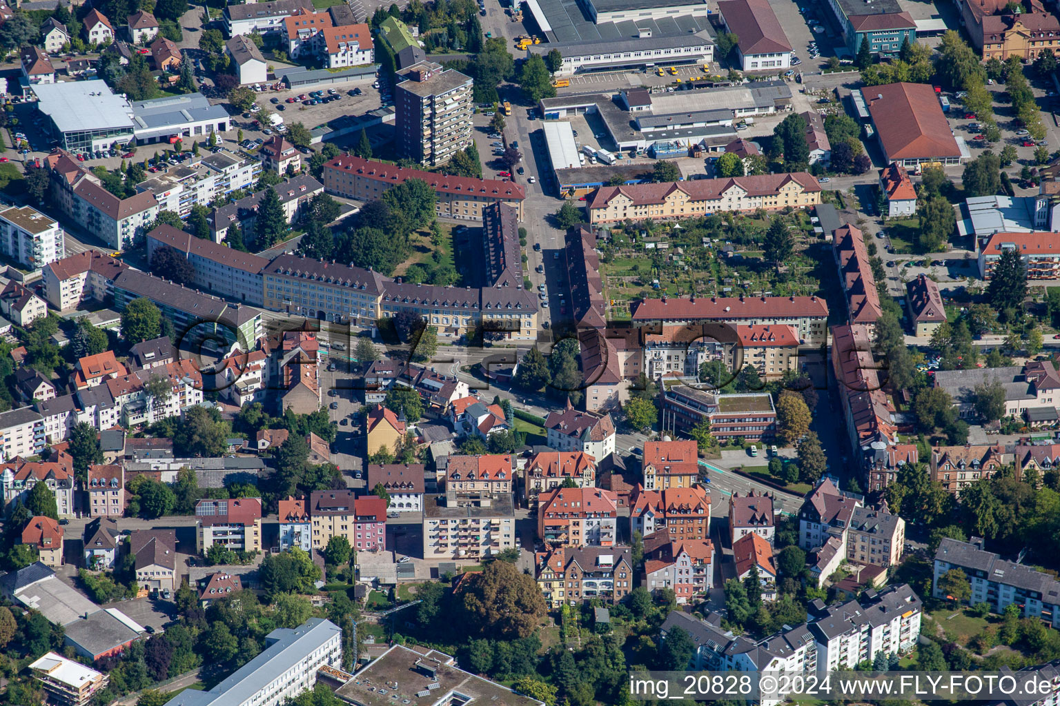 Vue aérienne de Rue de Strasbourg à Offenburg dans le département Bade-Wurtemberg, Allemagne