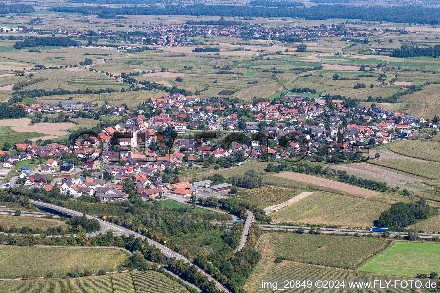 Vue aérienne de Du sud-est à le quartier Sand in Willstätt dans le département Bade-Wurtemberg, Allemagne