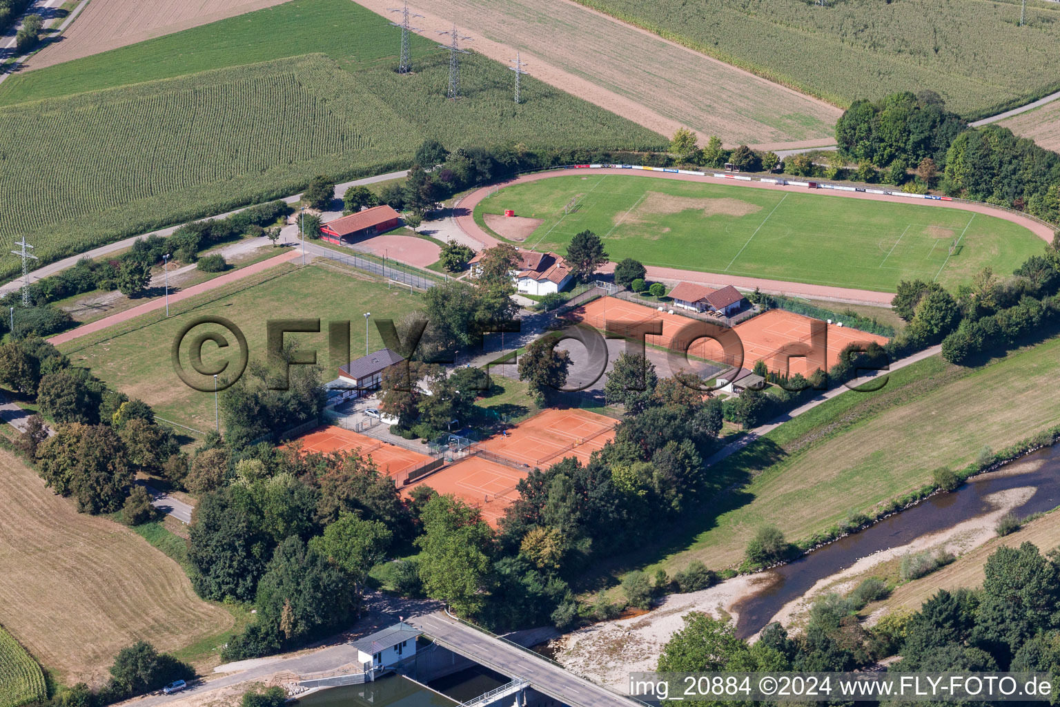 Vue aérienne de Club de tennis à Willstätt dans le département Bade-Wurtemberg, Allemagne