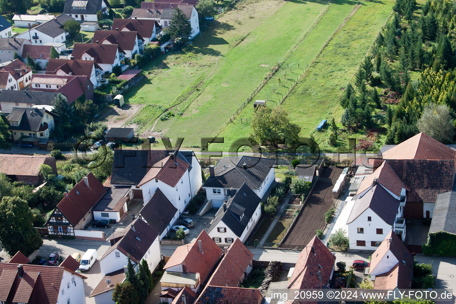 Au four à Freckenfeld dans le département Rhénanie-Palatinat, Allemagne vue d'en haut