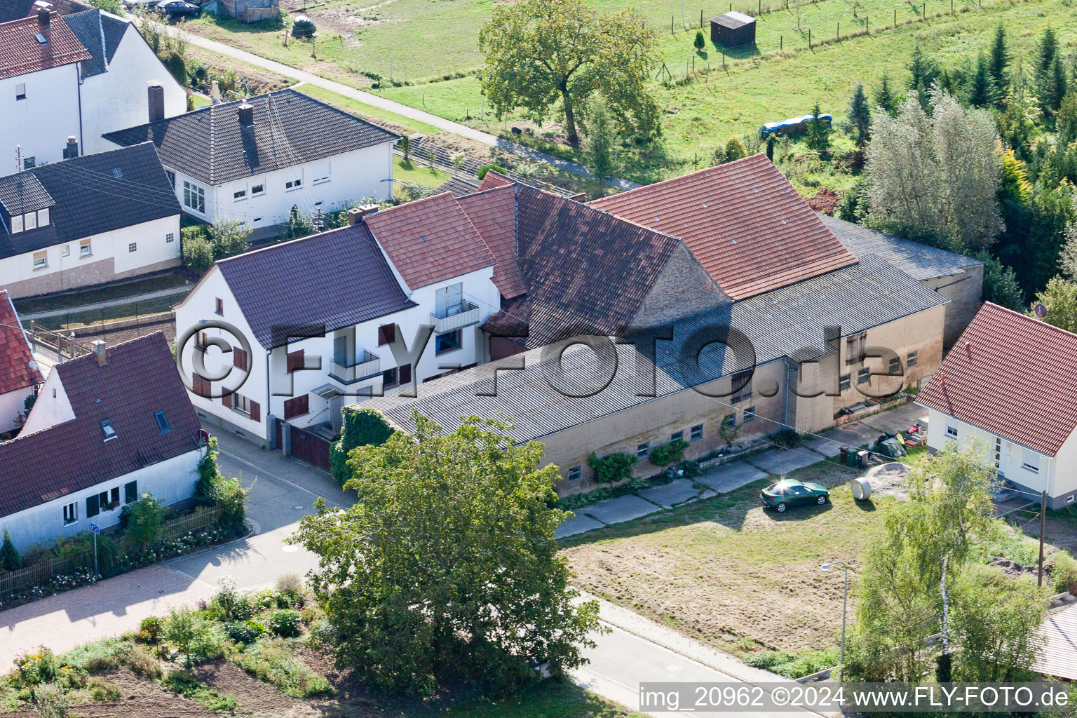 Au four à Freckenfeld dans le département Rhénanie-Palatinat, Allemagne vue du ciel