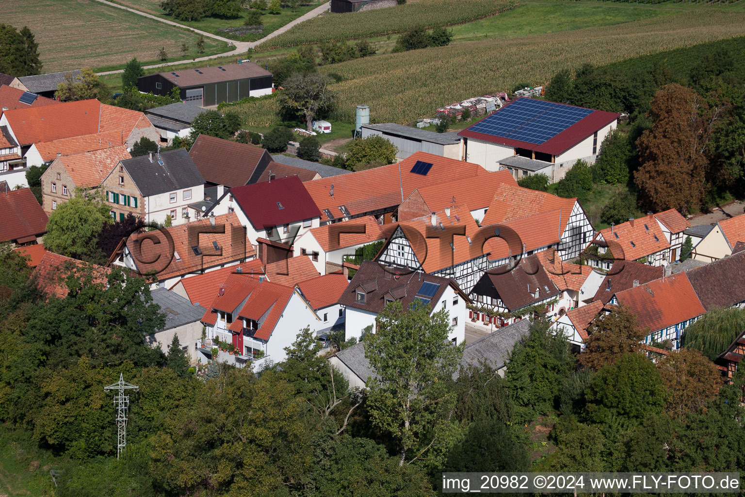 Vollmersweiler dans le département Rhénanie-Palatinat, Allemagne depuis l'avion