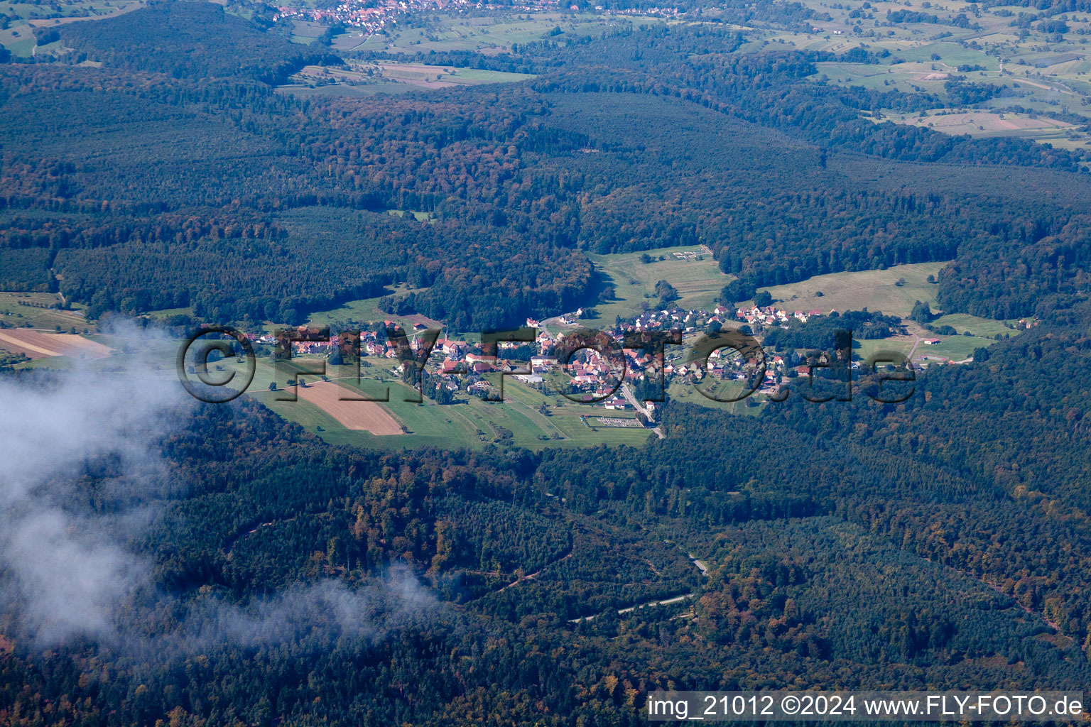 Vue aérienne de Vue sur le village à Climbach dans le département Bas Rhin, France