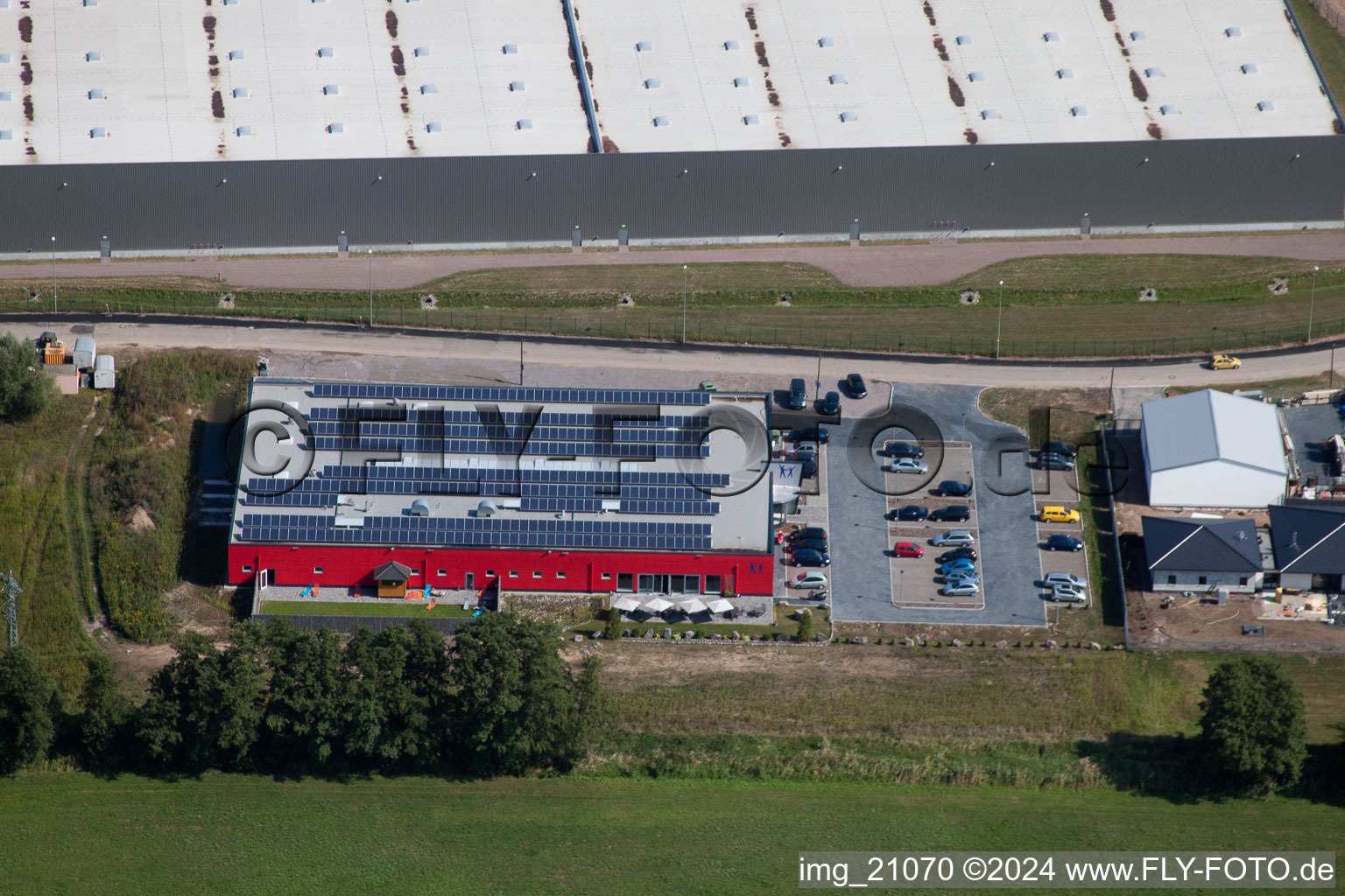 Vue aérienne de Univers de remise en forme de Bienwald à le quartier Minderslachen in Kandel dans le département Rhénanie-Palatinat, Allemagne