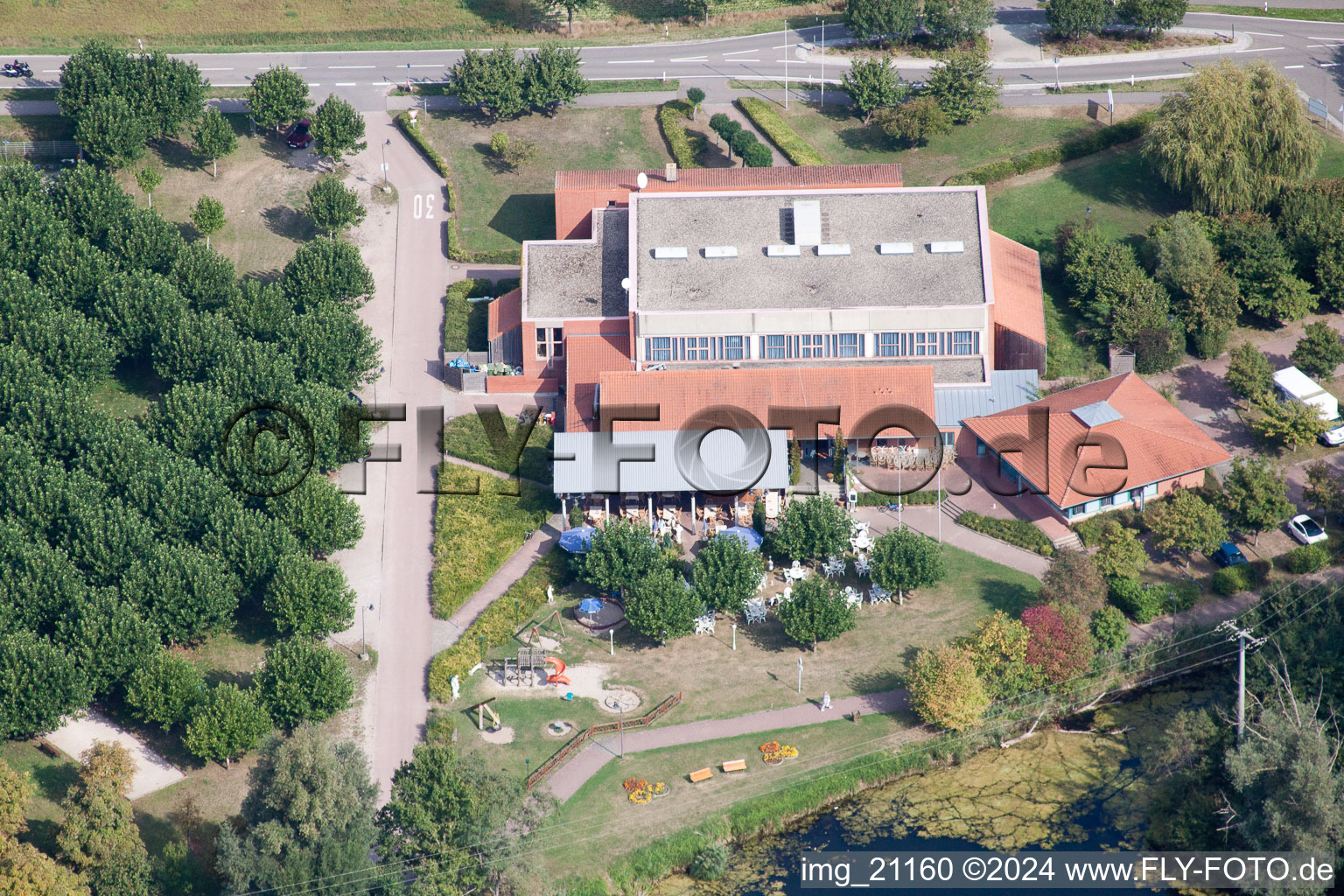 Leimersheim dans le département Rhénanie-Palatinat, Allemagne vue du ciel