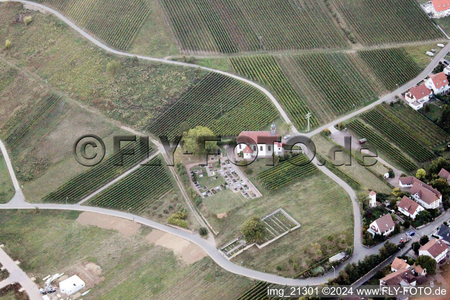 Klingenmünster dans le département Rhénanie-Palatinat, Allemagne depuis l'avion